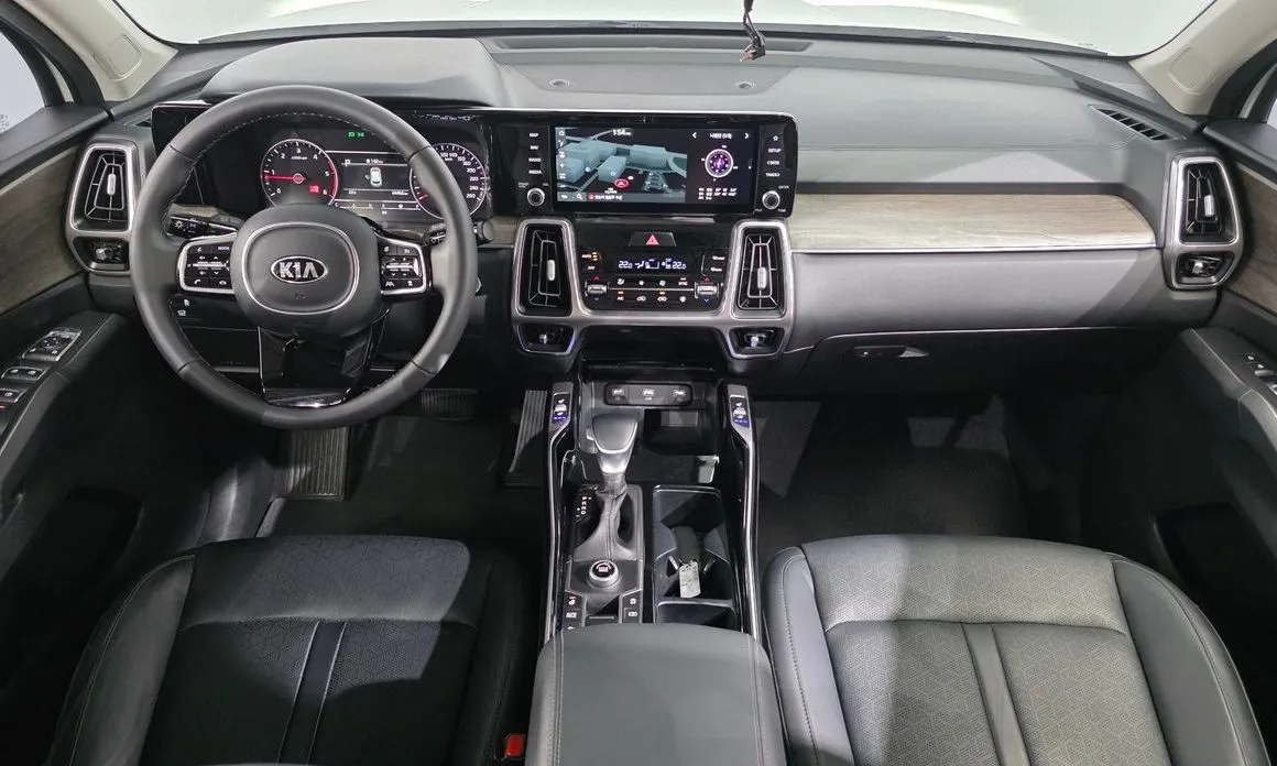 Kia Sorento — фото 6