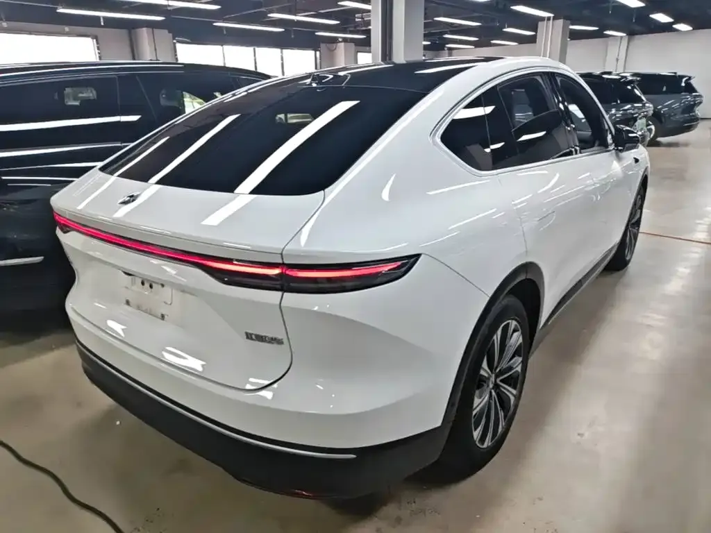 NIO EC7 — фото 10