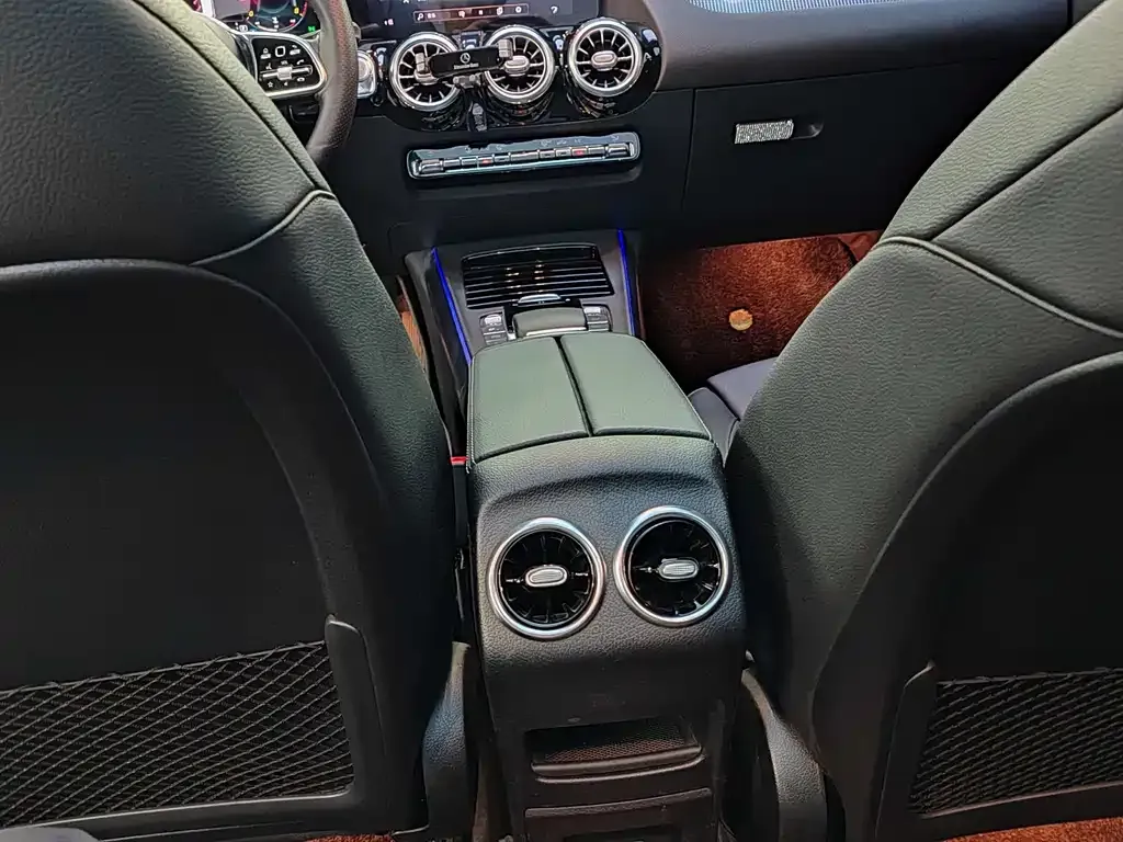 Mercedes-Benz GLA — фото 3