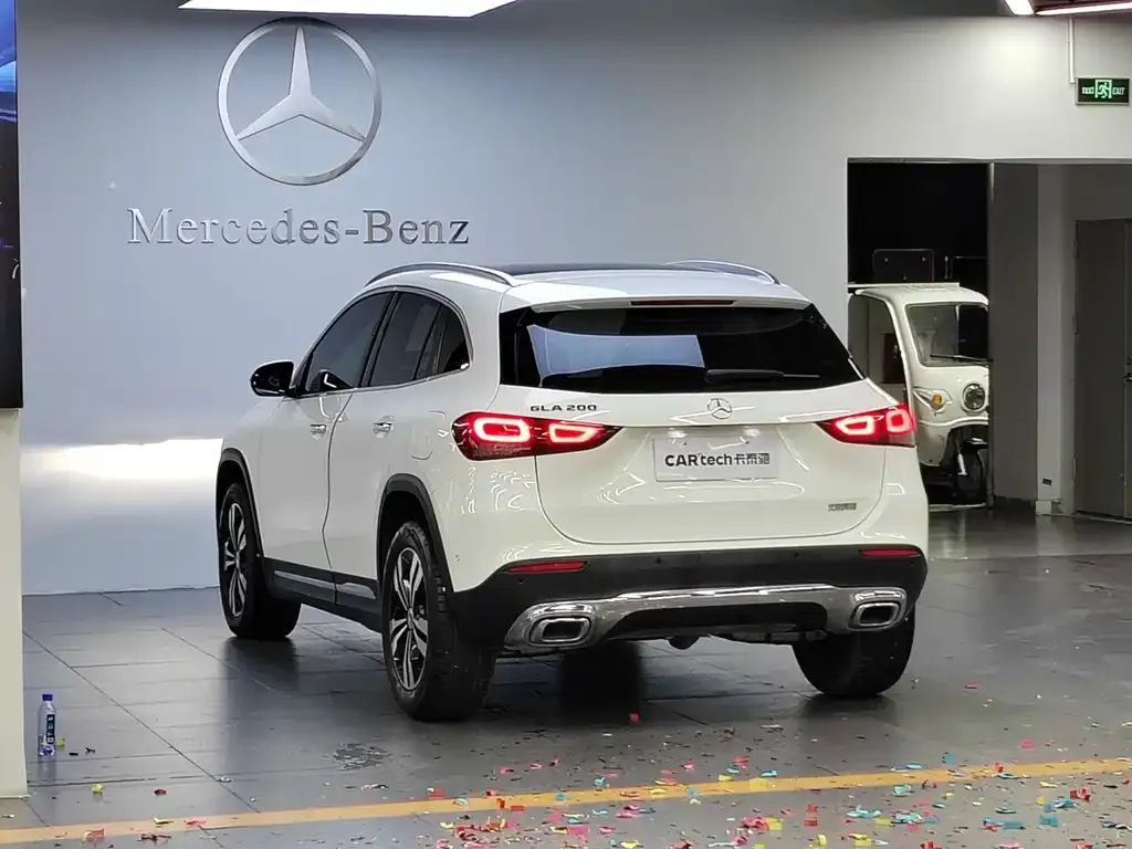 Mercedes-Benz GLA — фото 6