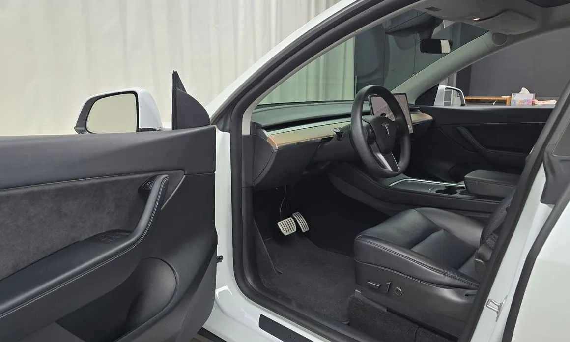 Tesla Model Y — фото 3