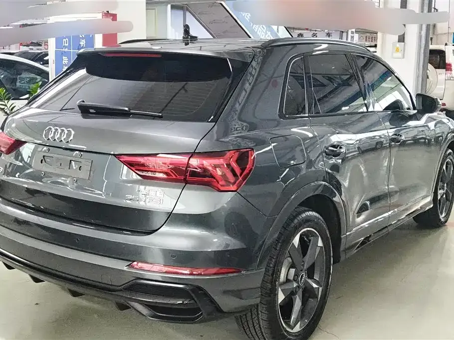 Audi Q3 — фото 7