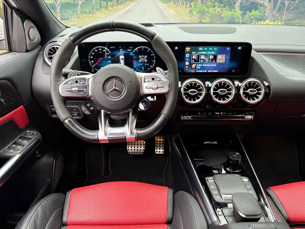 Mercedes-Benz GLA AMG — фото 7