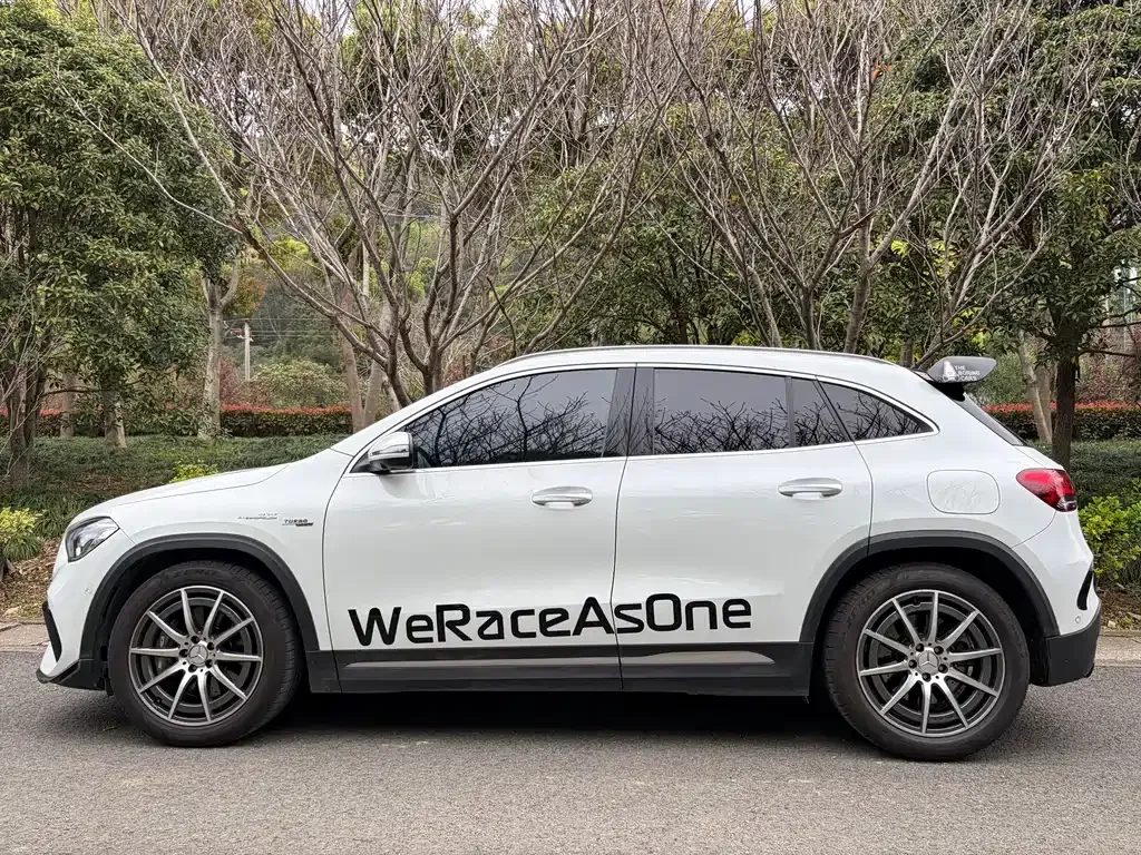 Mercedes-Benz GLA AMG — фото 8