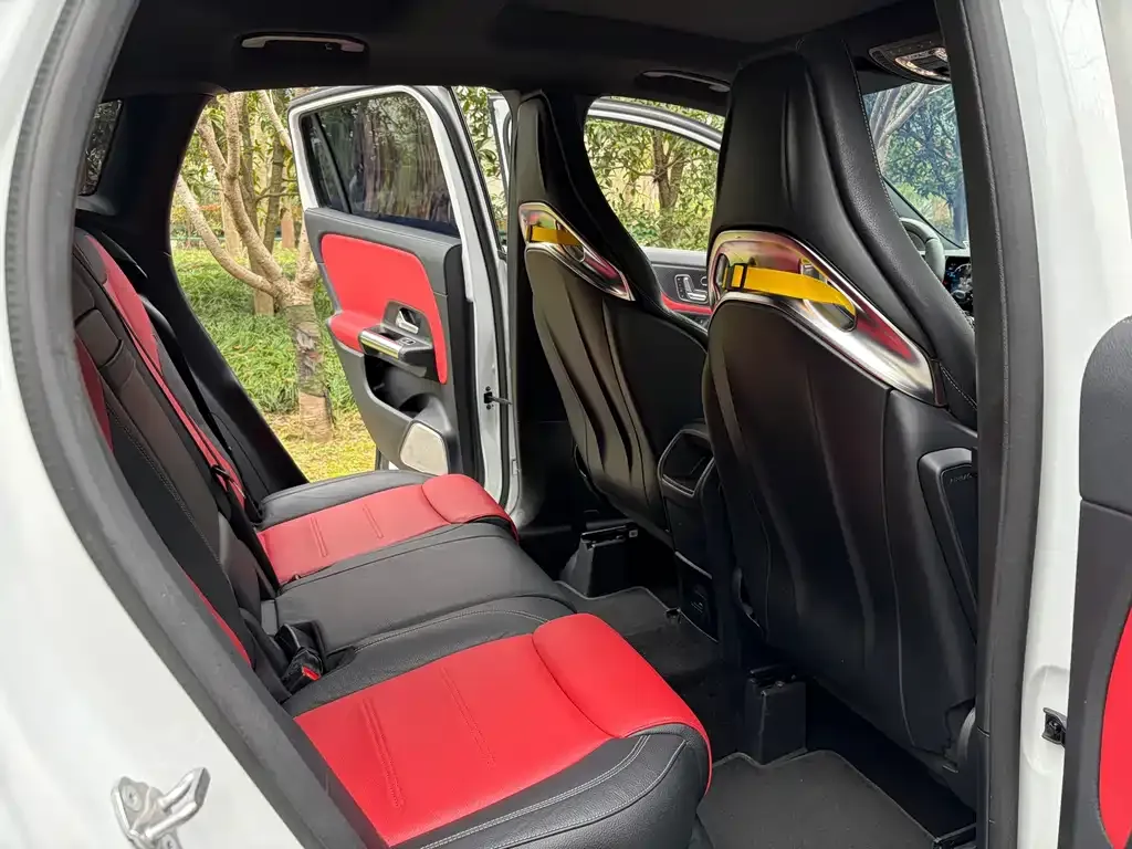 Mercedes-Benz GLA AMG — фото 3