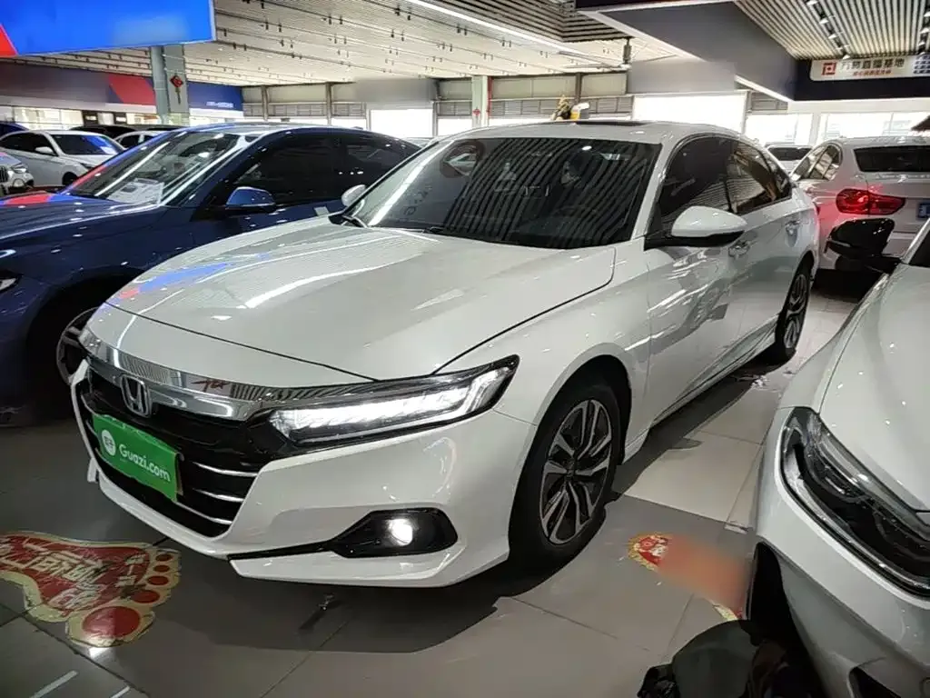 Honda Accord — фото 9