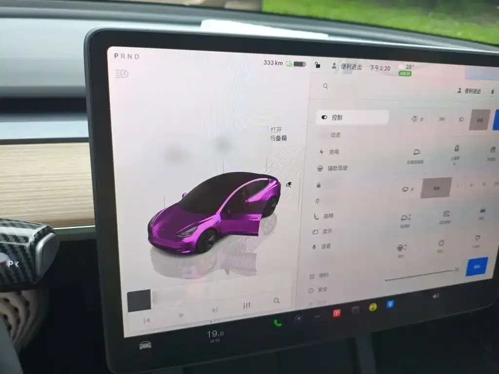 Tesla Model 3 — фото 6