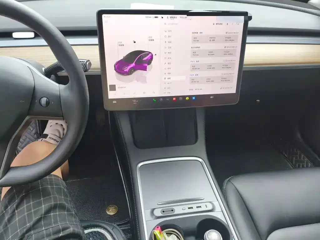Tesla Model 3 — фото 2