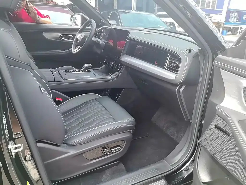 GAC Motor Trumpchi GS8 — фото 10