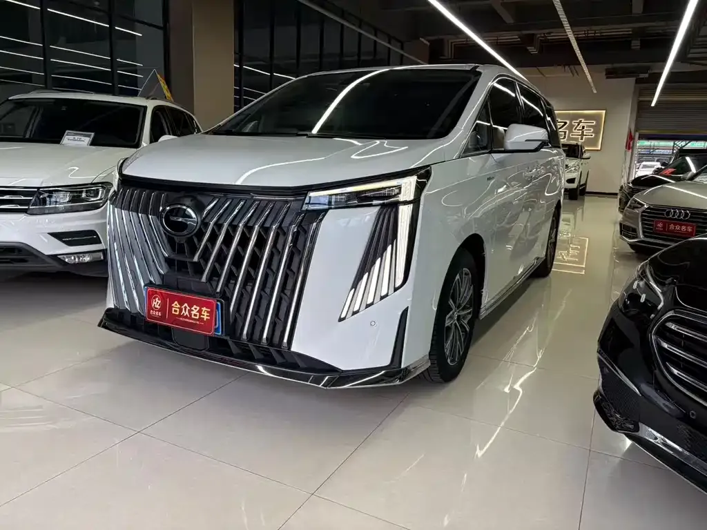 GAC Motor Trumpchi M8 — фото 1