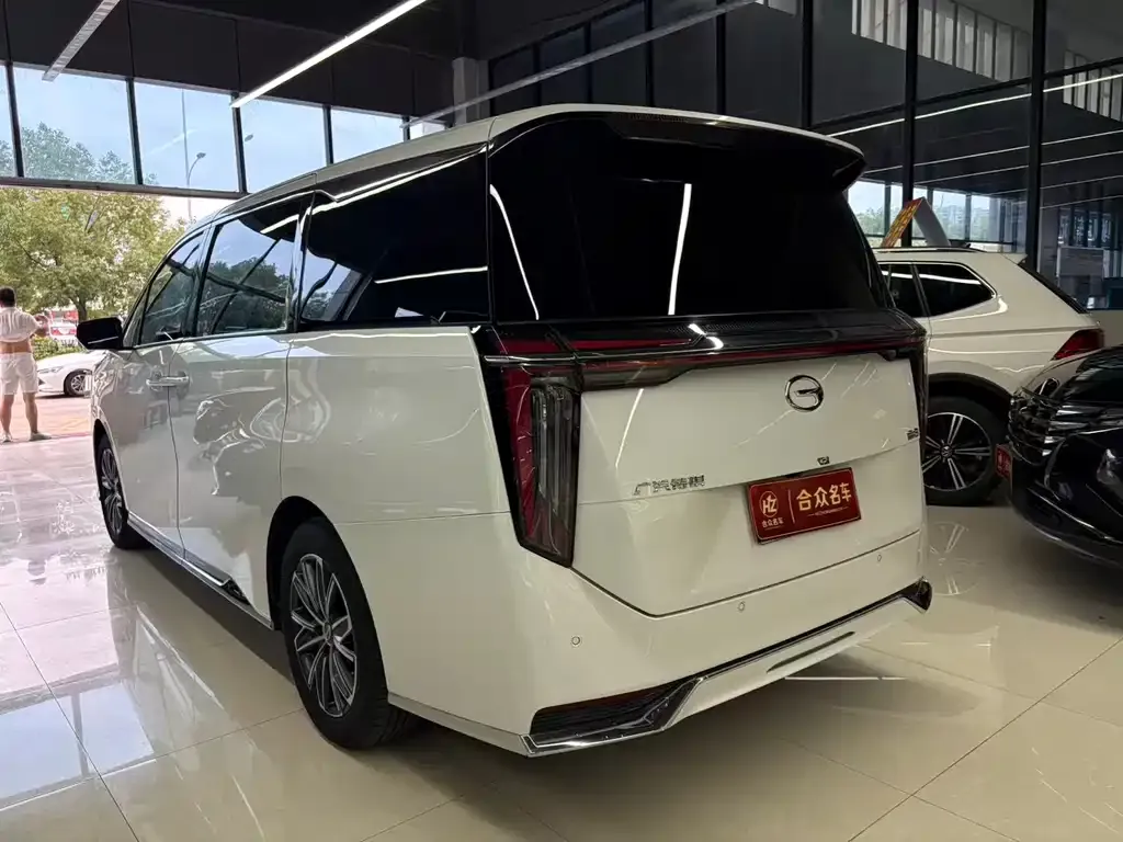 GAC Motor Trumpchi M8 — фото 2