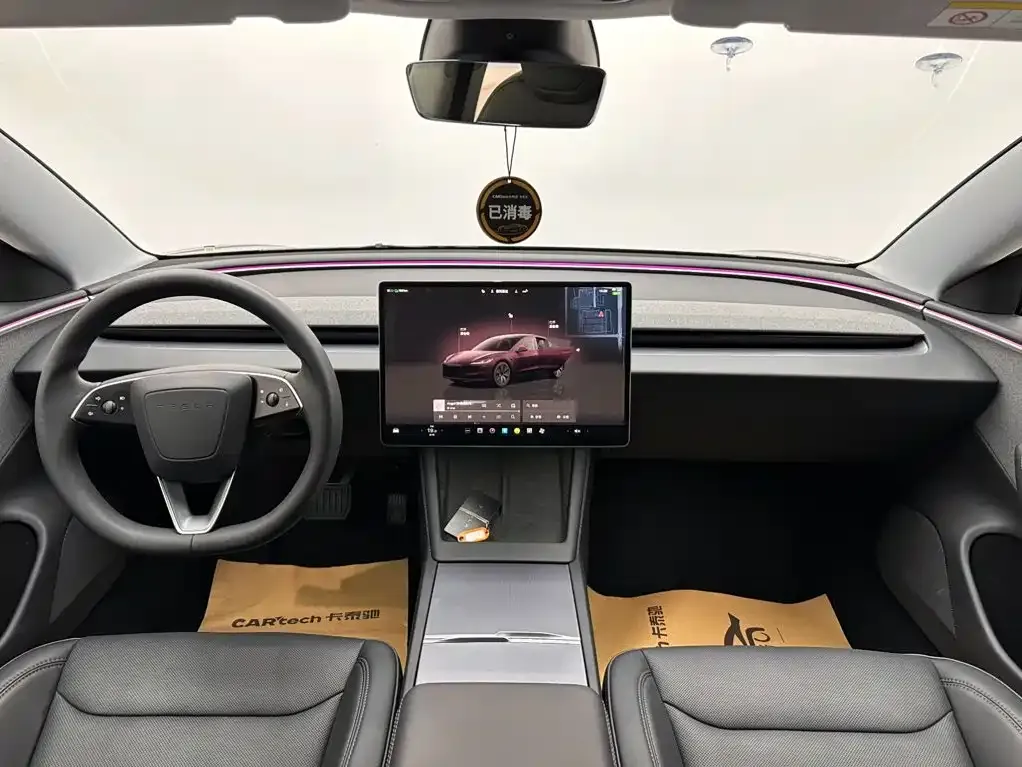 Tesla Model 3 — фото 7