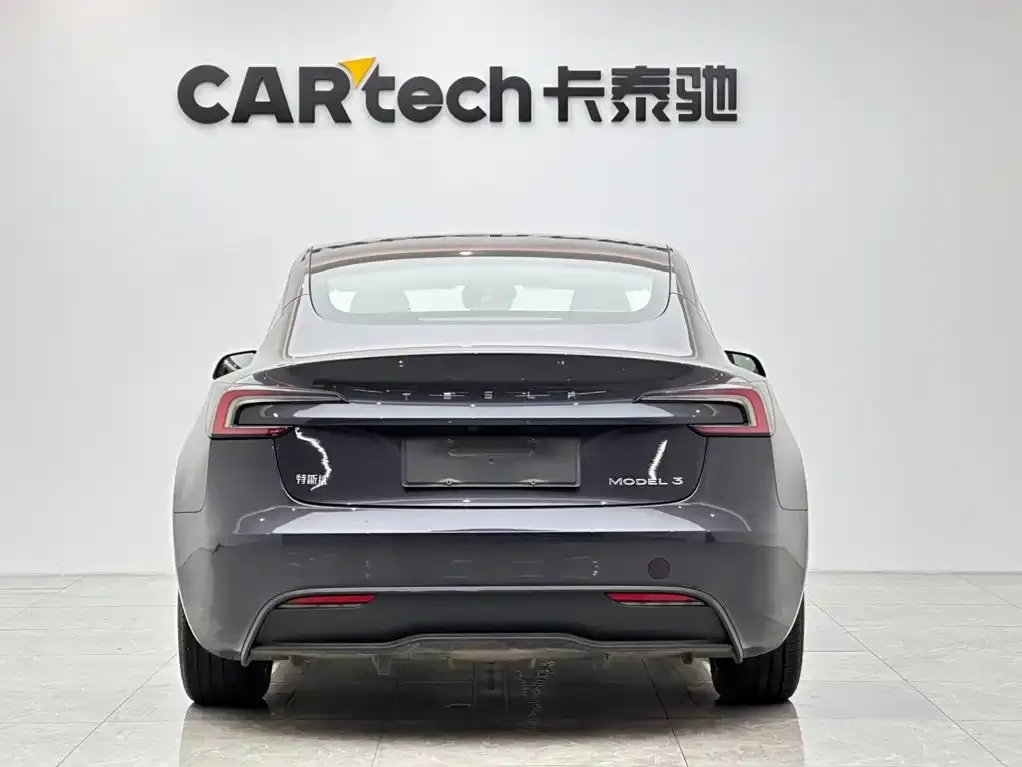 Tesla Model 3 — фото 3