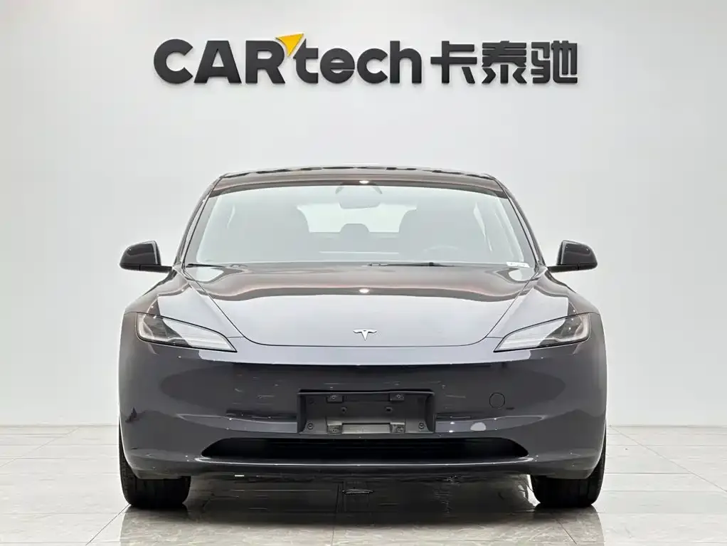 Tesla Model 3 — фото 4