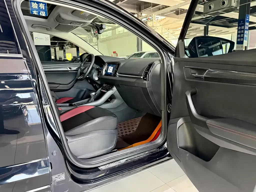 Skoda Karoq — фото 8