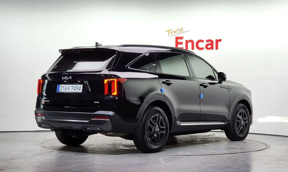 Kia Sorento — фото 7