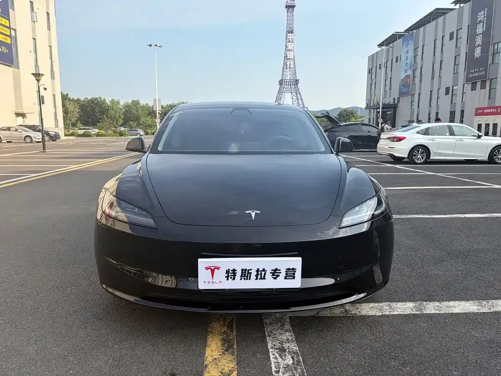 Tesla Model 3 — фото 6