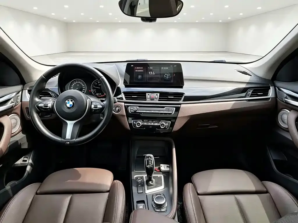 BMW X1 — фото 8