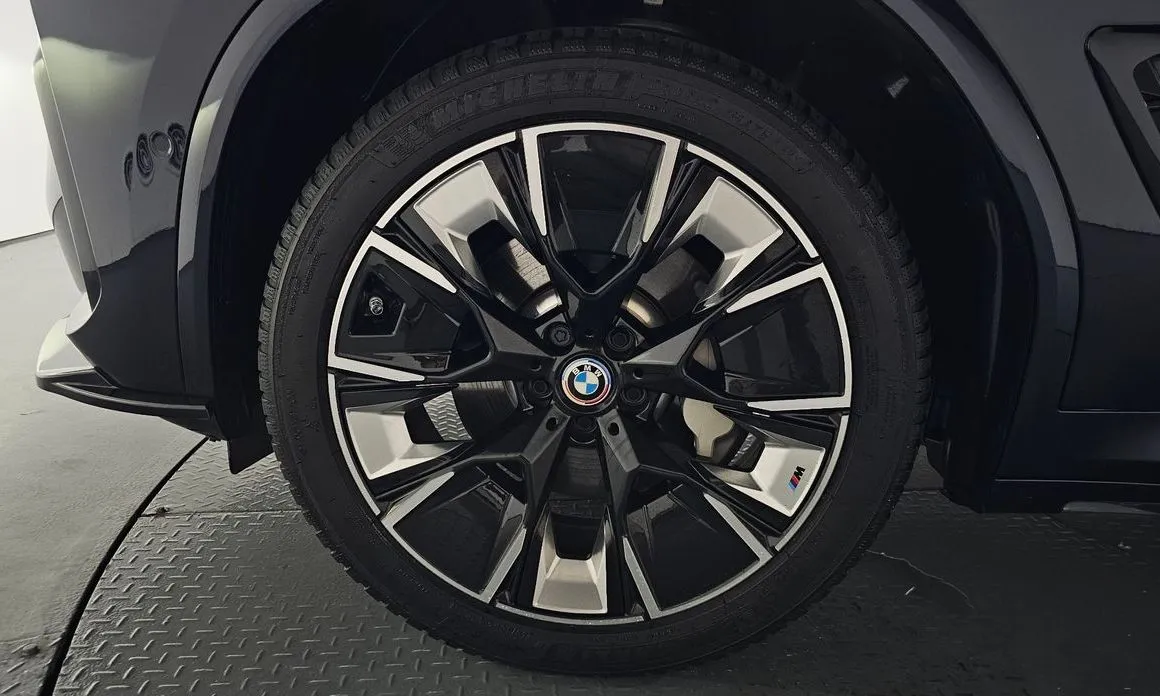 BMW iX3 2024 из KR, фото 10