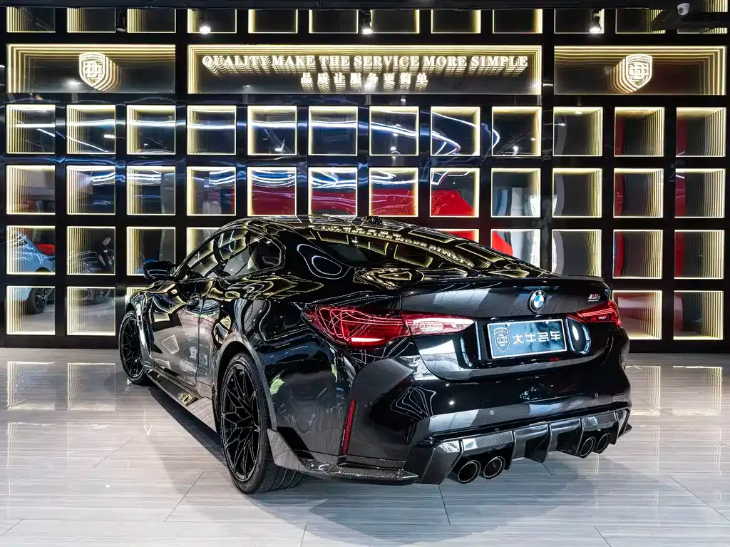 BMW M4 — фото 4