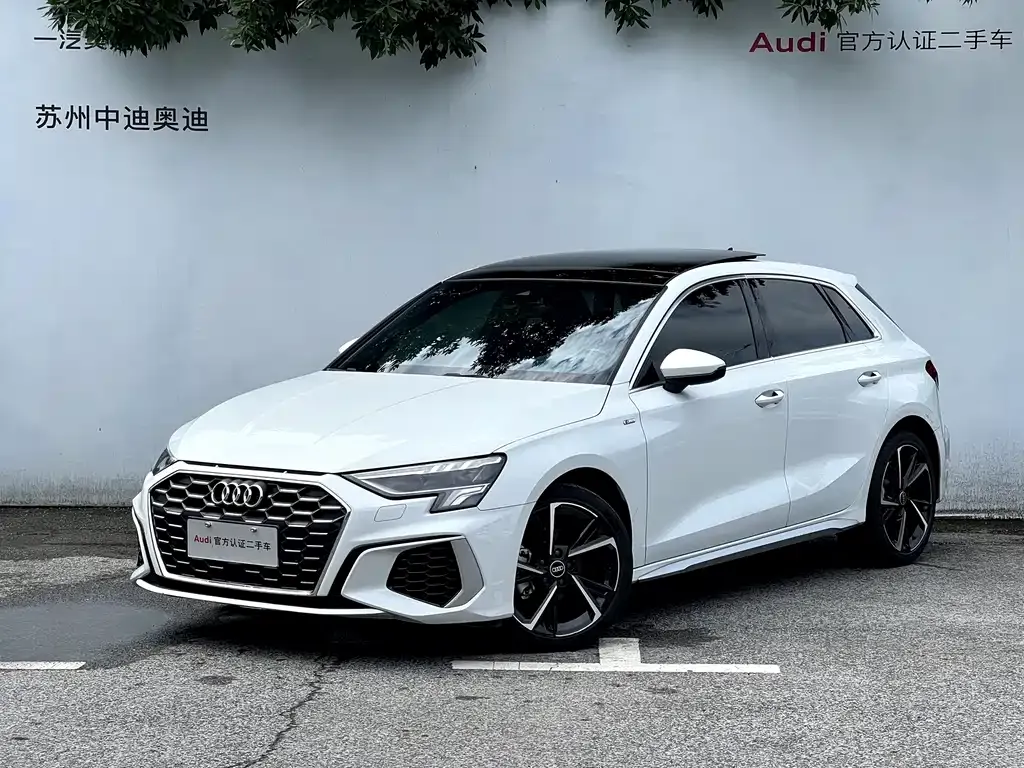 Audi A3 — фото 1