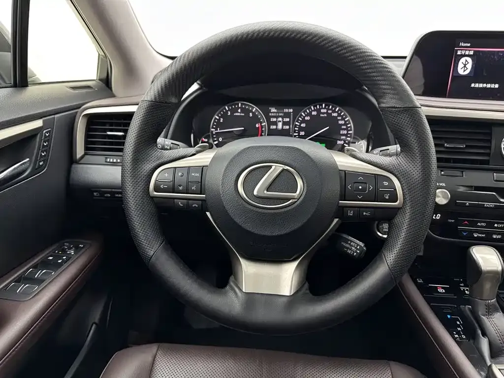 Lexus RX — фото 8