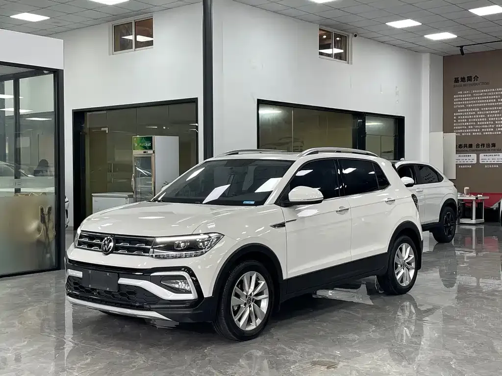 Volkswagen T-Cross — фото 1
