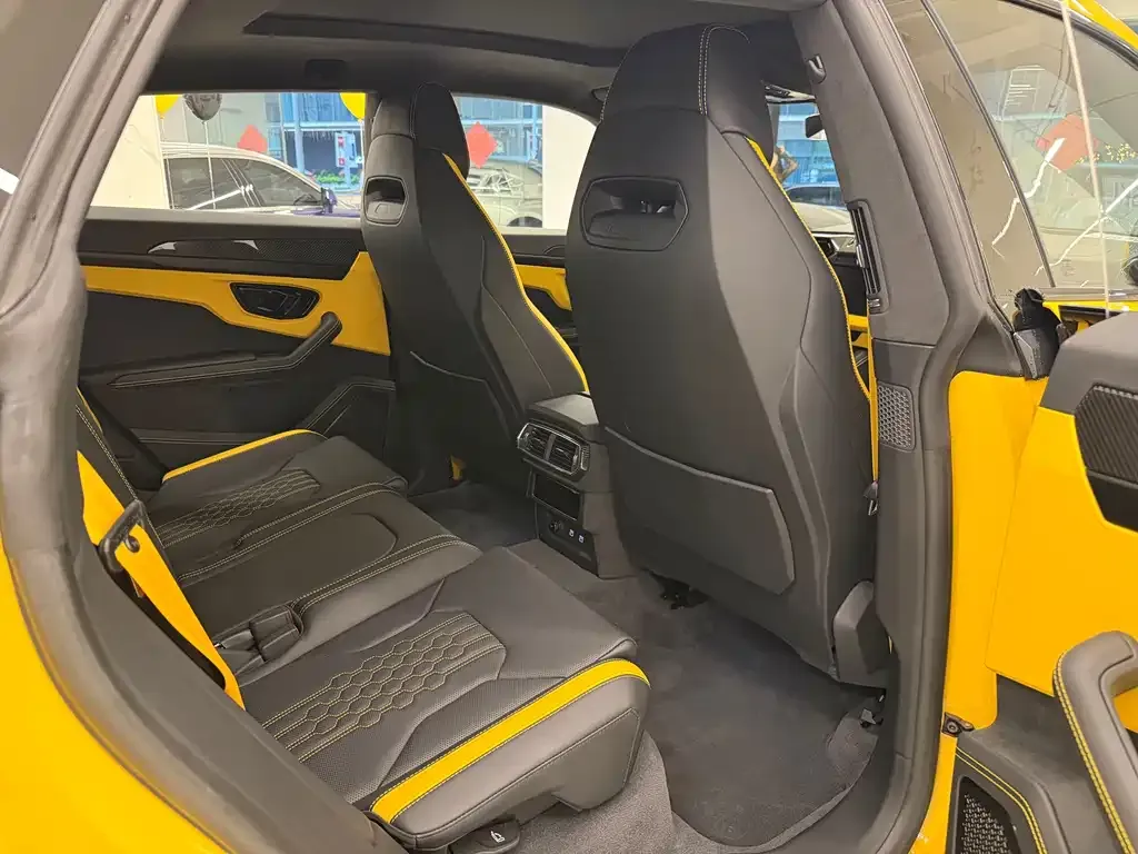 Lamborghini Urus SE — фото 4