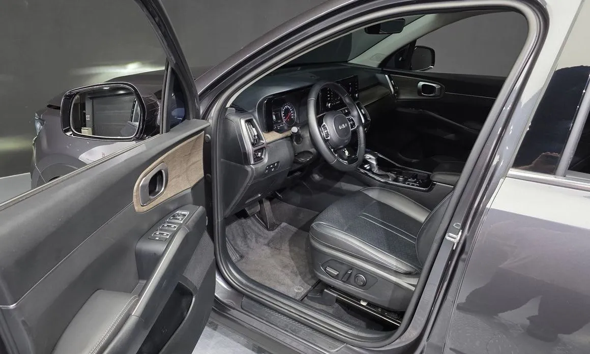 Kia Sorento — фото 4
