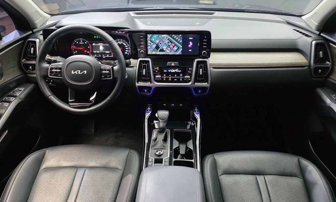 Kia Sorento — фото 10