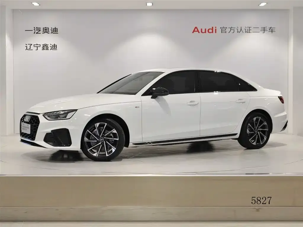 Audi A4L — фото 1