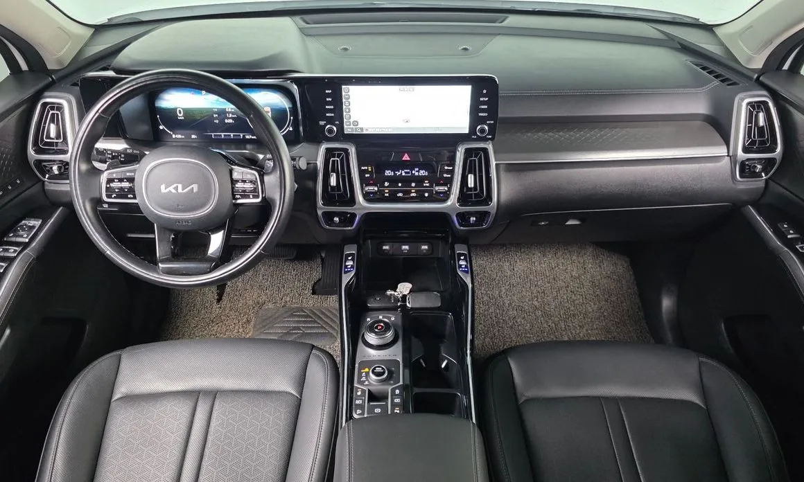 Kia Sorento — фото 9