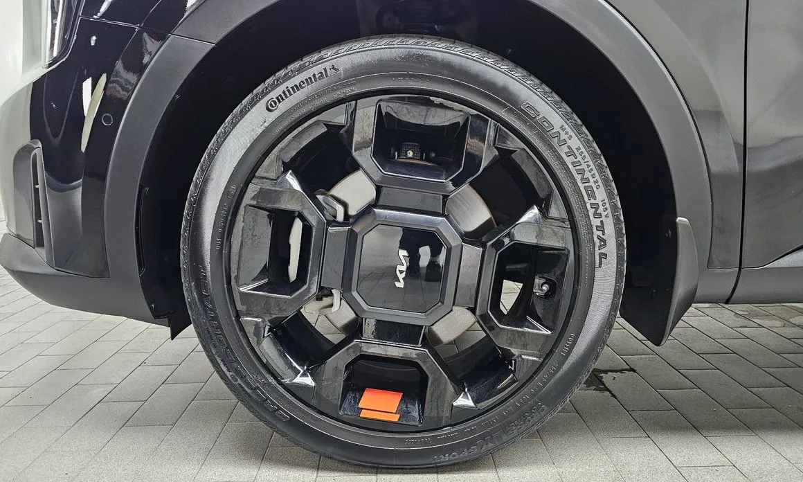 Kia Sorento — фото 5