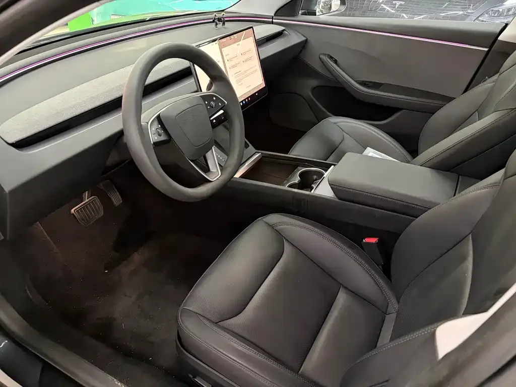 Tesla Model 3 — фото 5