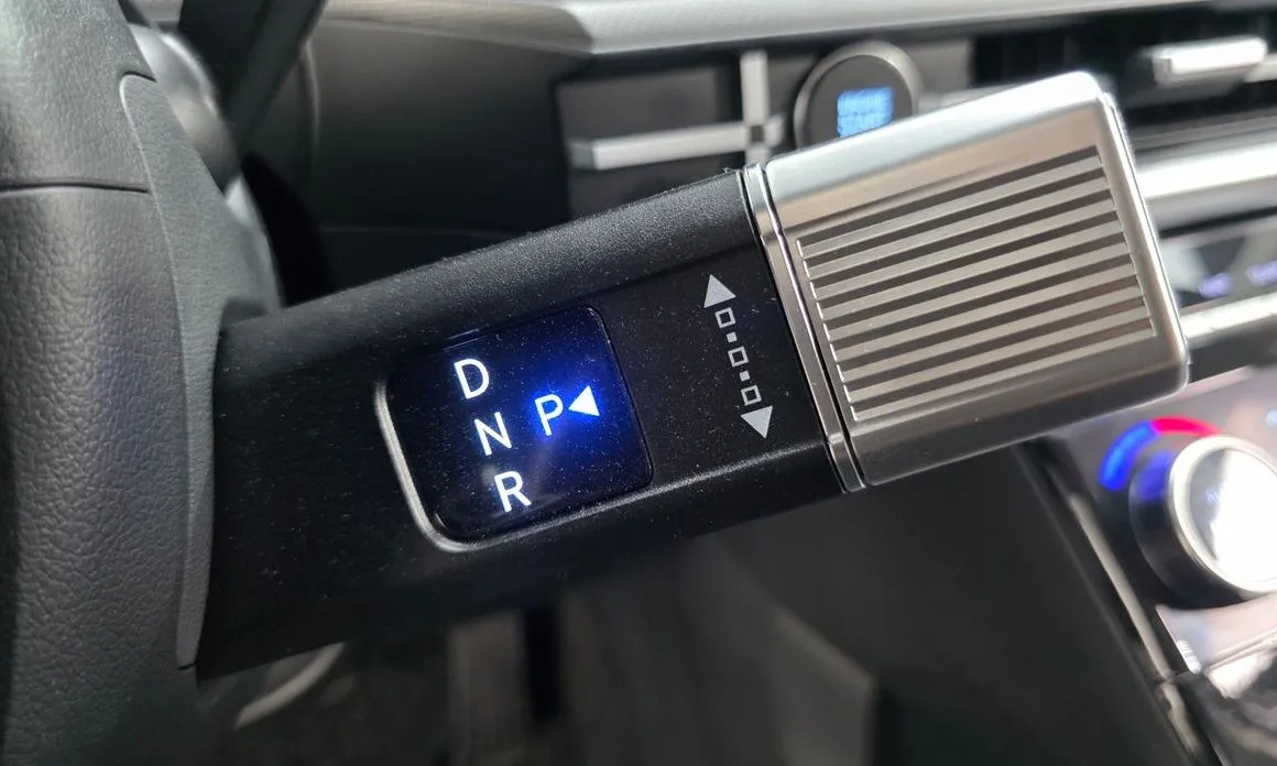 Hyundai Santafe — фото 2