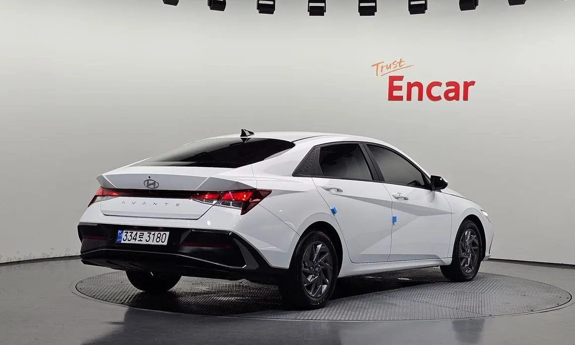 Hyundai AVANTE — фото 2