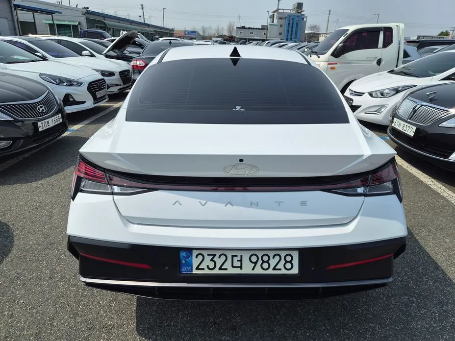 Hyundai AVANTE — фото 8