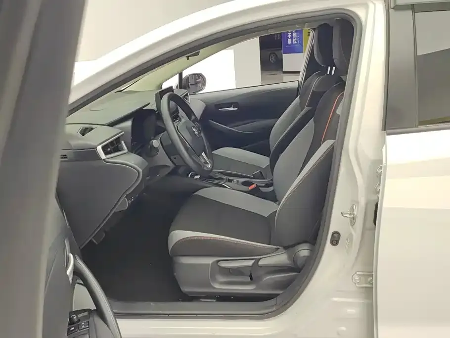 Toyota Corolla 2022 из CN, фото 7