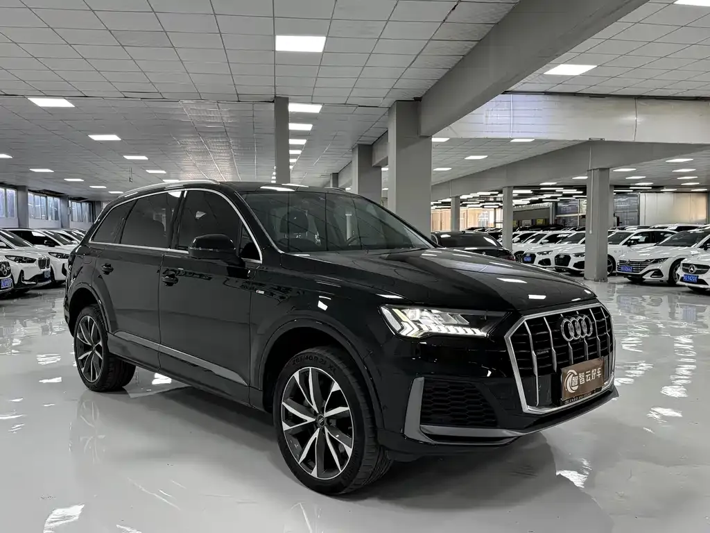 Audi Q7 — фото 3