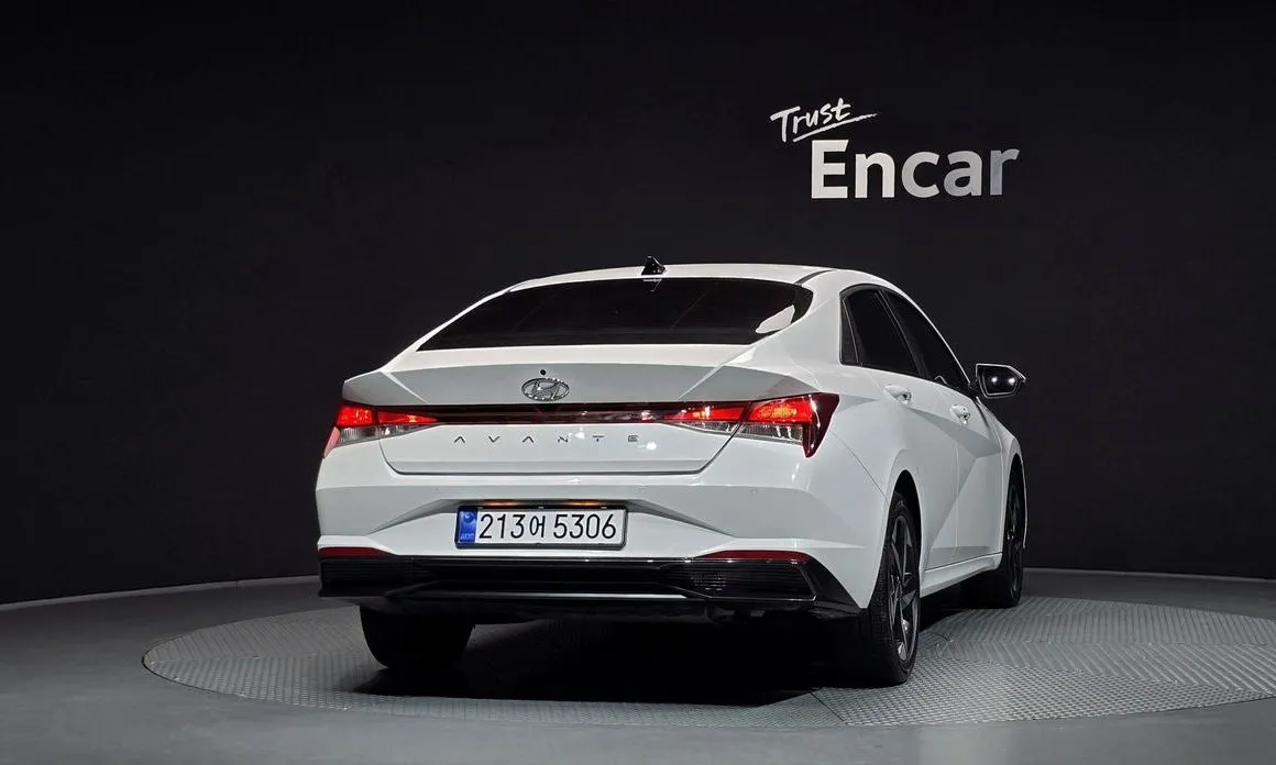 Hyundai AVANTE — фото 2