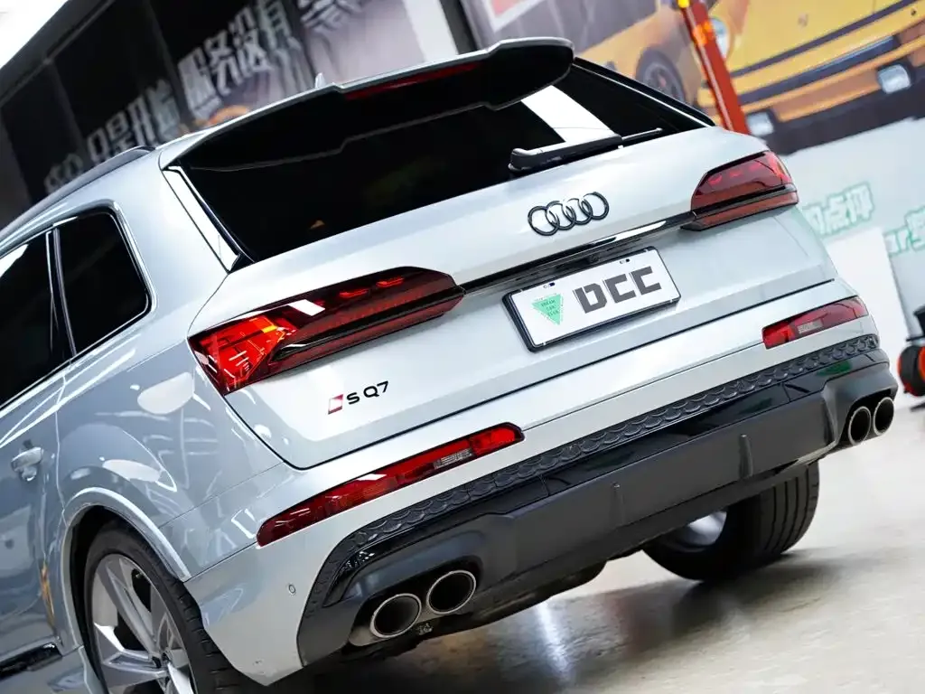 Audi SQ7 2024 из CN, фото 5