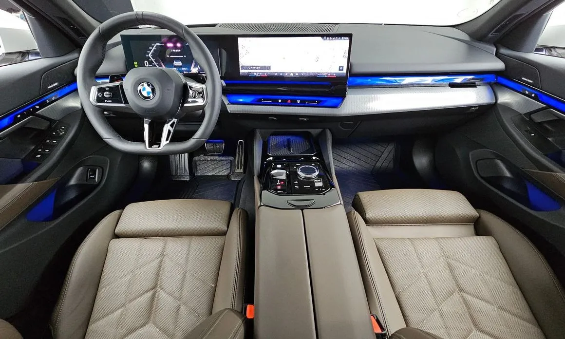 BMW 5-Series — фото 10