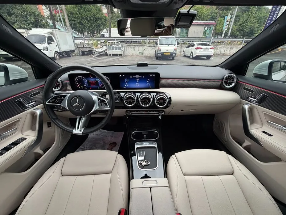 Mercedes-Benz A-Class — фото 10