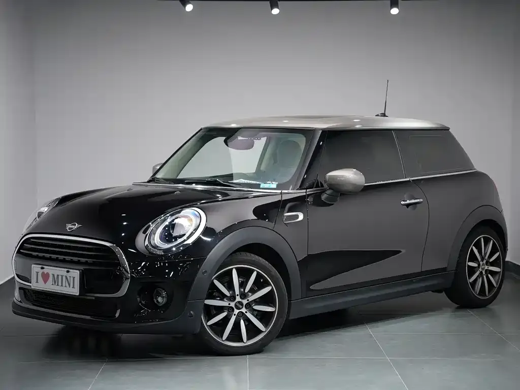 MINI Cooper (3-door) — фото 1