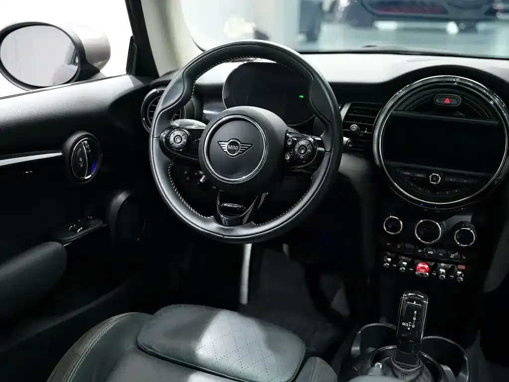 MINI Cooper (3-door) — фото 10