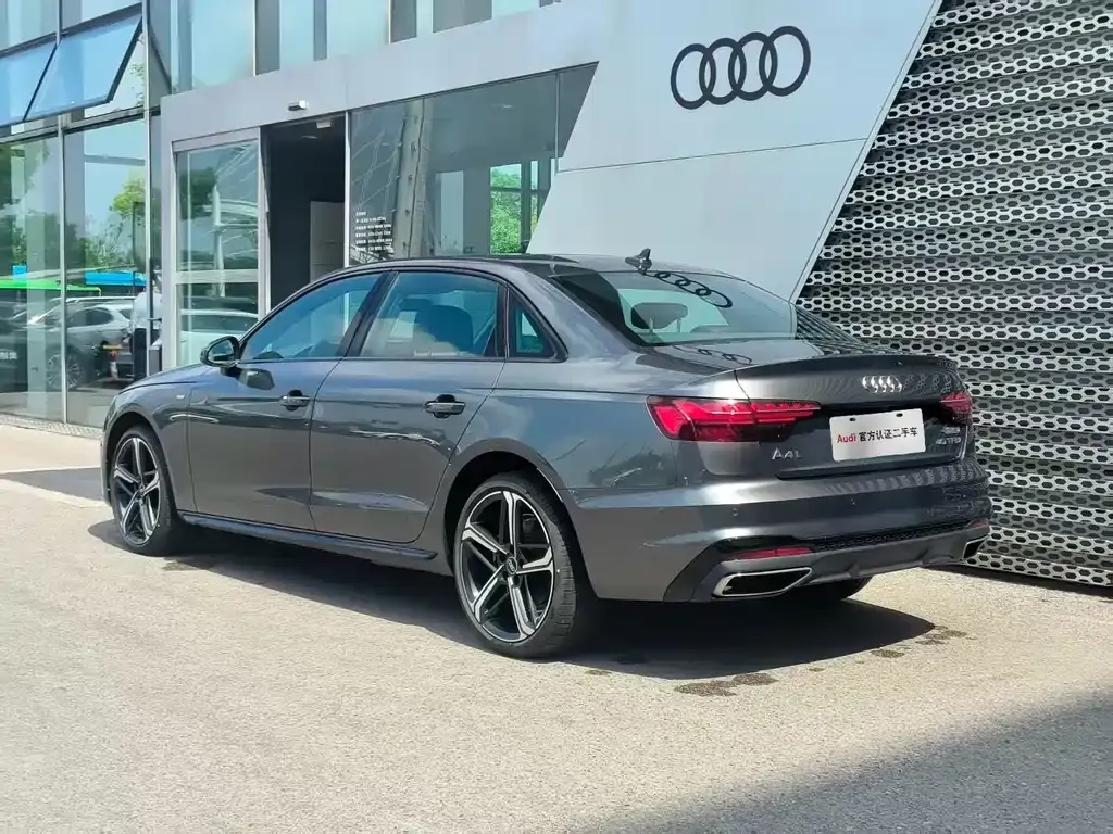 Audi A4L — фото 6