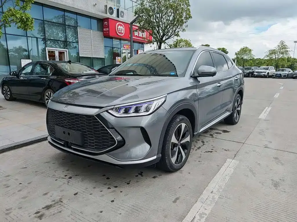 BYD PLUS New Energy — фото 1