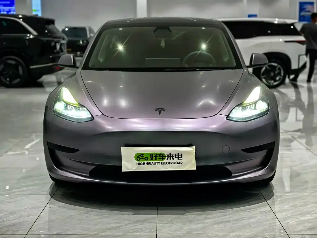 Tesla Model 3 — фото 9