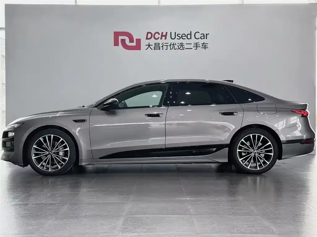 Audi 奥迪A6L e-tron — фото 9