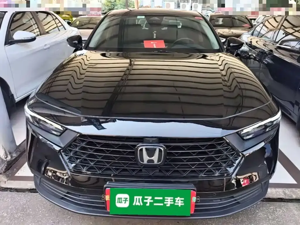Honda Accord — фото 8